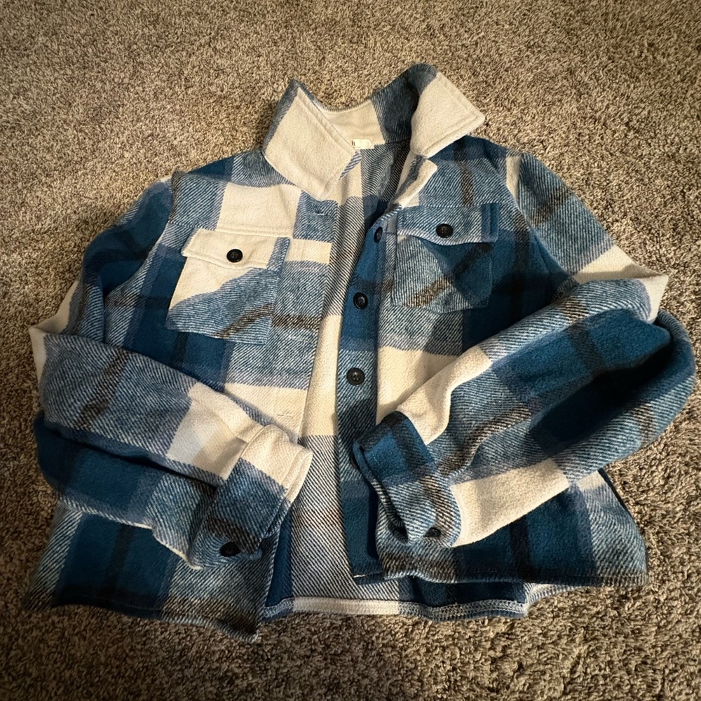 Checkered blue and white corduroy Jacket with a front pocket